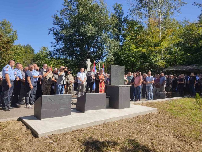 У Лопарама обиљежене 33 године од одбране Прибоја, Мајевице и Семберије