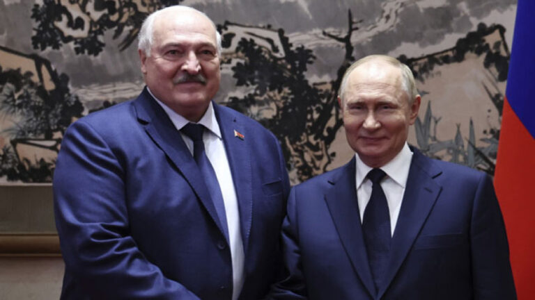 Лукашенко и Путин разговарали о нуклеарној електрани у Бјелорусији