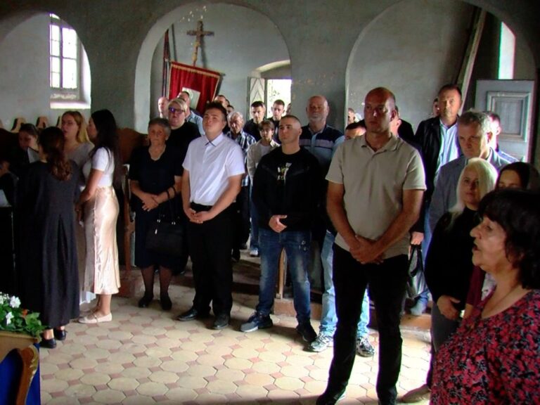 Након три деценије у Миклушевцима црквено звоно поново звони