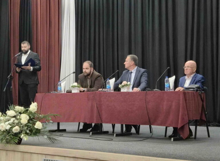 У Палама одржан округли сто „НАТО агресија на Републику Српску“