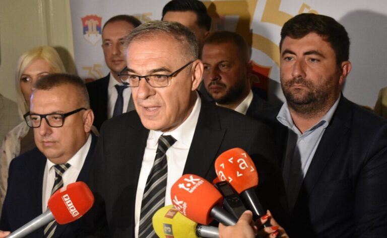 Коначно је јасно ко је страни слуга, а ко чува Српску и по цијену личне штете!