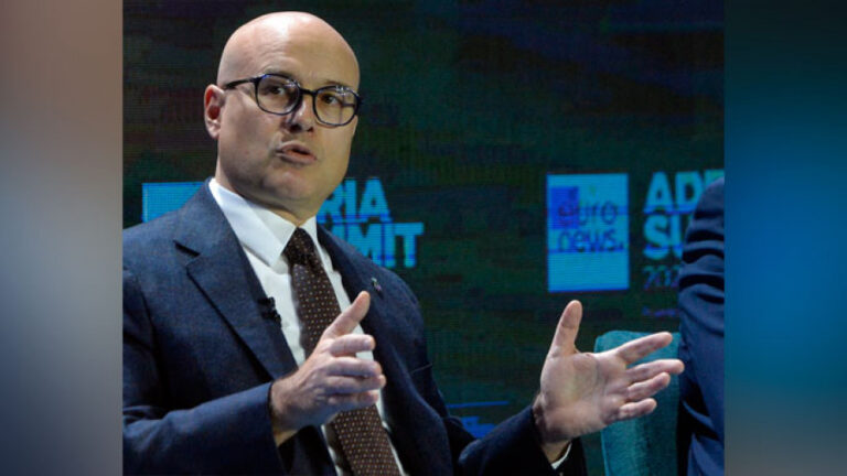 Србију дестабилизују да би заокружили причу око КиМ и растурили Републику Српску