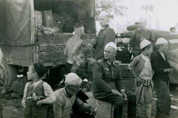 Приче с фејсбука: Косово није моје и твоје – Косово је Божије!