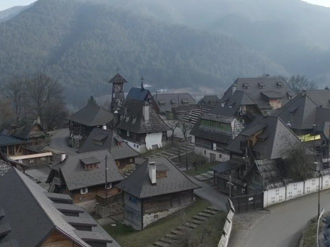 На Мећавнику завршен фестивал „РТ. Док: Вријеме наших хероја“