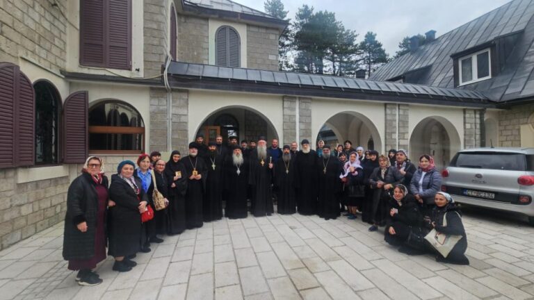 Митрополит Јоаникије у Цетињском манастиру примио архијереје и поклонике из Грузије