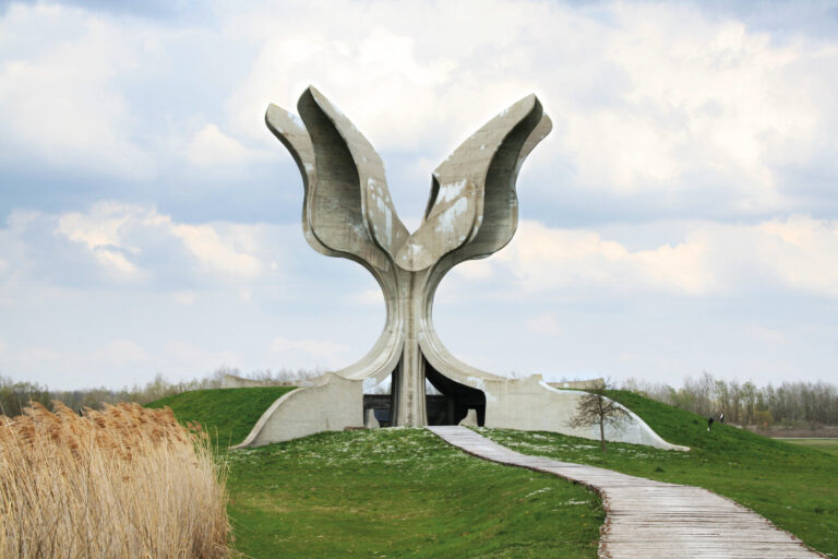 Колико кошта ћутање о Јасеновцу?