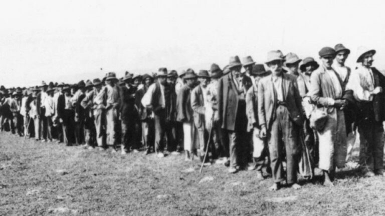 Козарчани у логору Аушвиц