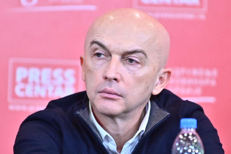 У току је одвајање Србије и Срба од Русије иако је утемељена у наше темеље