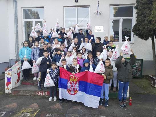 Арлов честитао Светог Николу, поклони ученицима ОШ „Благоје Радић“ из Зупча