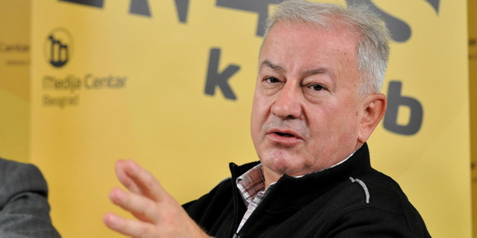 Наставнике само што не туку јер, сад више није доста два, сад сви хоће пет!