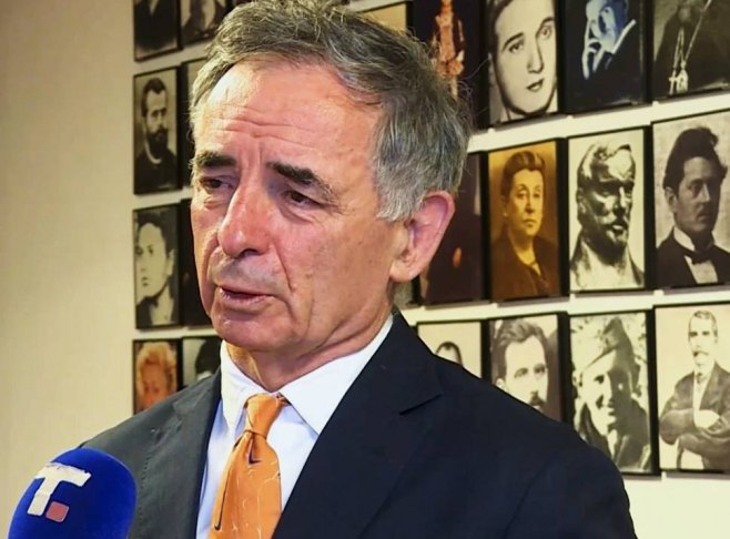 На дјелу павелићизација, поруке неспокоја Србима