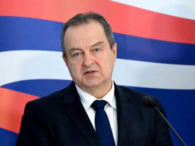 Ивица Дачић у тешком стању, хитно хосипитализован