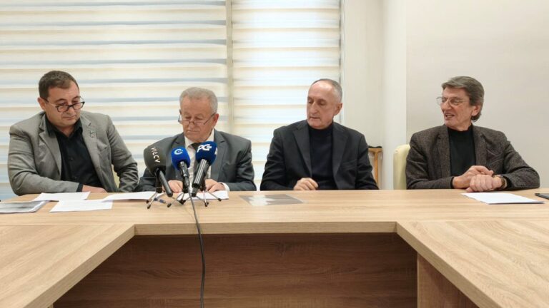 Мук Подгорице и притисци Загреба