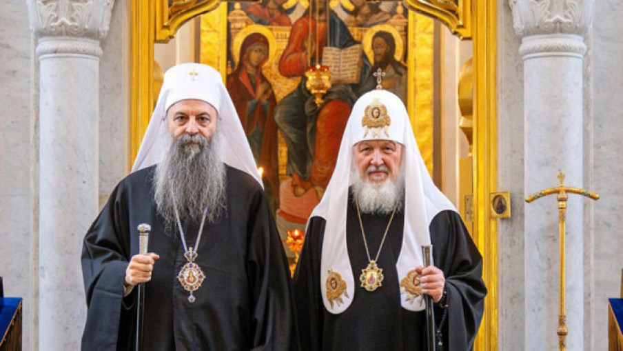 Патријарх Кирил честитао патријарху Порфирију пет година на челу СПЦ