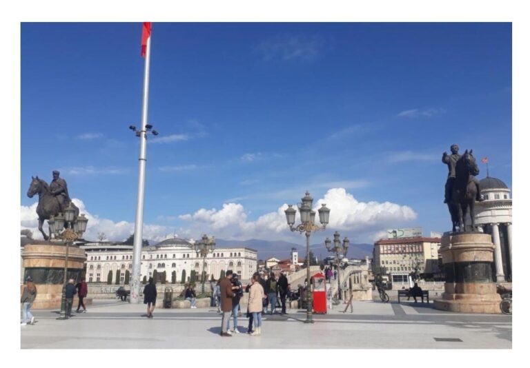 Македонски премијер изричит – два услова за „упис“ Бугара у Устав