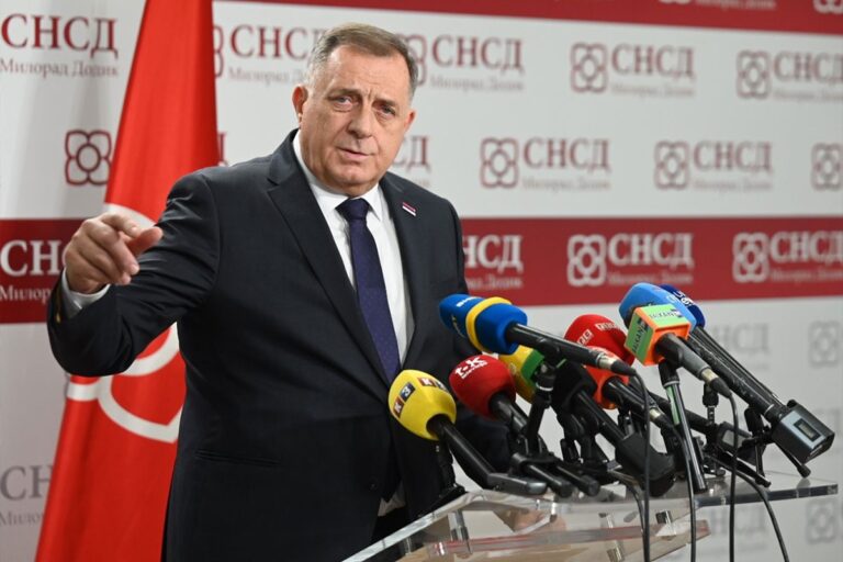 Зашто тако амбасадоре Гранасу?