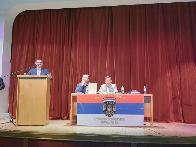 У Прњавору промовисана монографија „Гарда – душа Републике Српске“