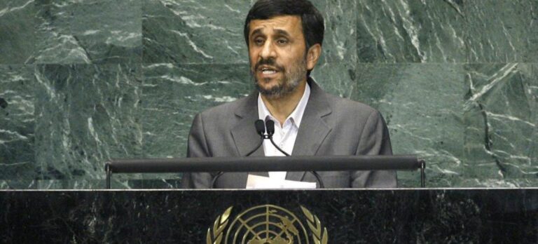 Убијен бивши предсједник Ирана Махмуд Ахмадинеџад