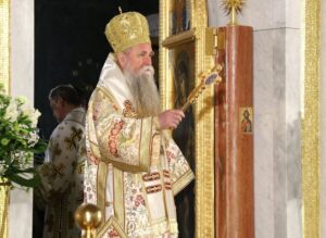 Митрополит Јоаникије служио литургију у Храму Христовог Васкрсења у Подгорици