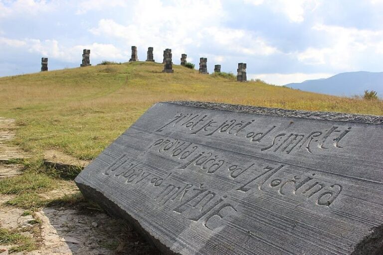 За помирење треба да има и друга страна