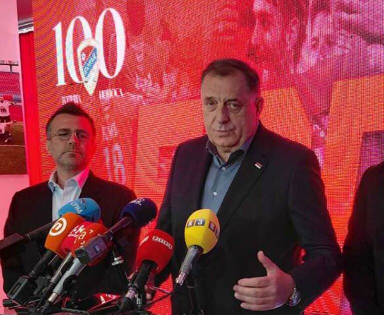 Додик опет о стадиону, али не „националном“, град ћути и чека…