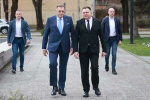 Додик и Будимир стигли у Русију на Међународни форум о безбједности