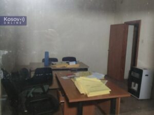 Упад тзв. косовске полиције у српску амбуланту у Обилићу, објекат запечаћен