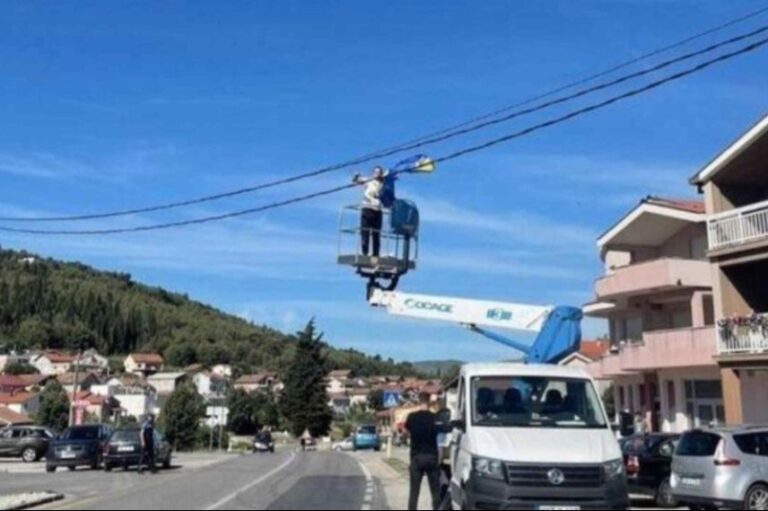 У Чапљини скинуте заставе БиХ