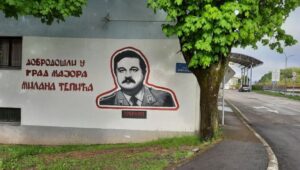 Мајору Милану Тепићу име написано на леђима