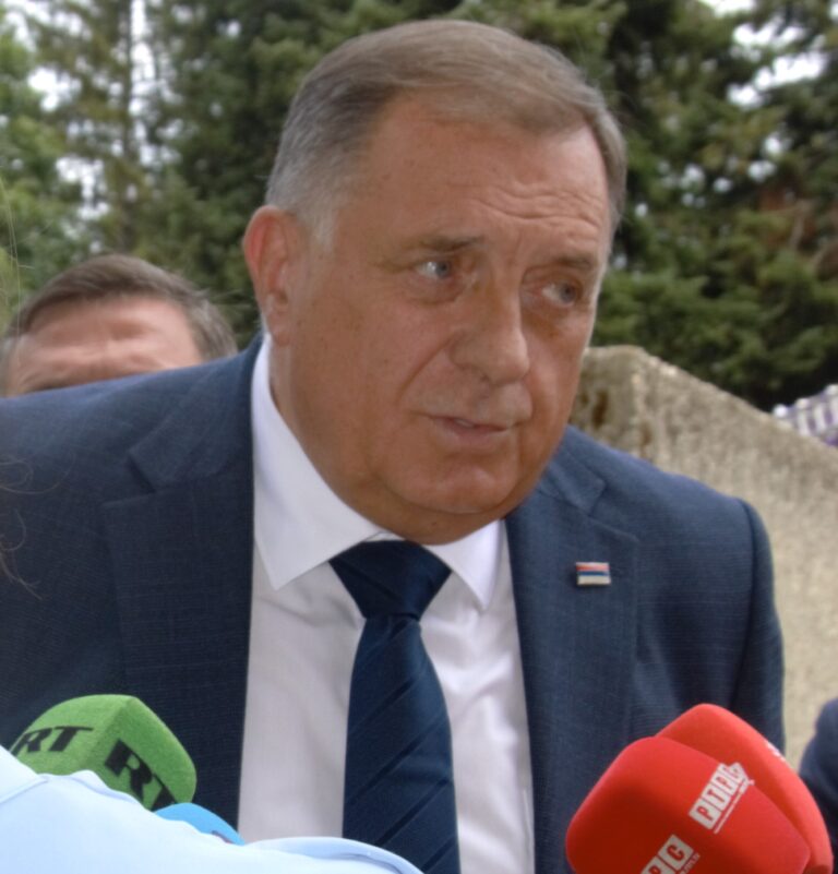 „Рек’о Миле“, а друг га ишибицарио и вратио све у Црвени октобар