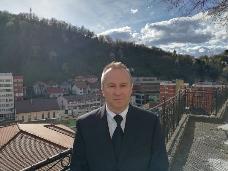 Прије неголи су побјегли из Сребренице, масовно су убијали Србе и палили српска села!