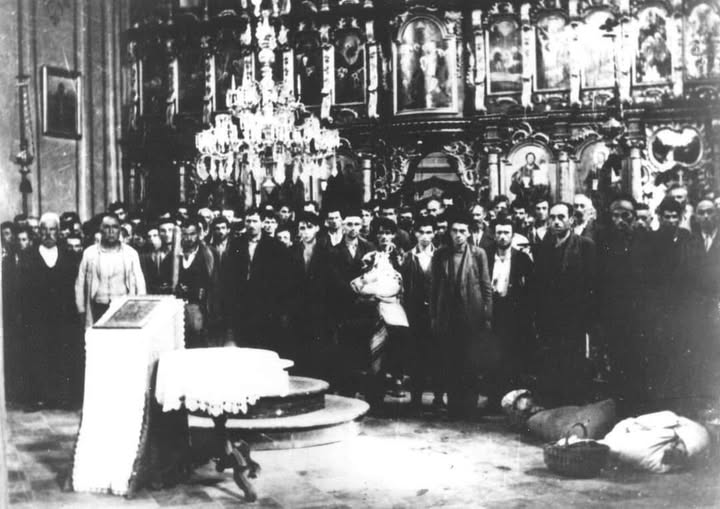 Покољ Срба у глинској цркви