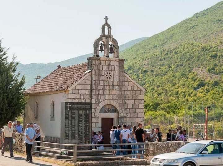Српско православно село Глушци код Метковића, Јужна Далмација