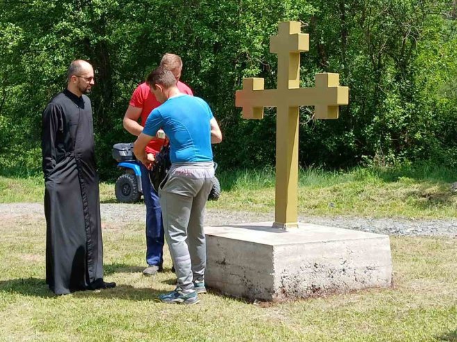 Пуцано из ватреног оружја у расвјету на мјесту окупљања Срба у Федерацији БиХ