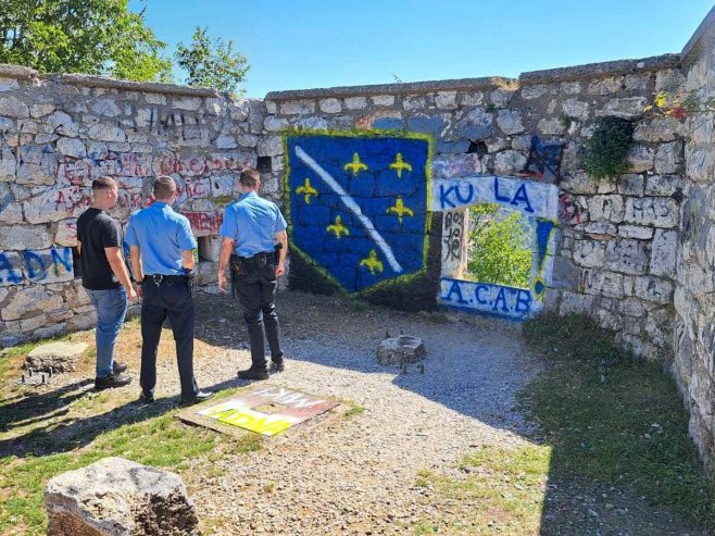 Идентификована два лица која се доводе у везу са исписивањем увредљивих графита