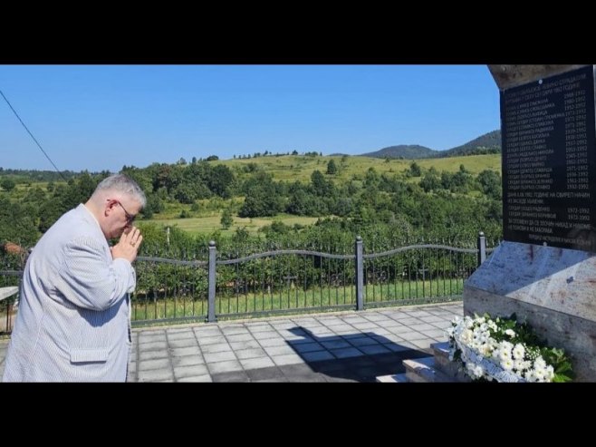 Луис Кришок у Сердарима одао почаст убијеним српским цивилима