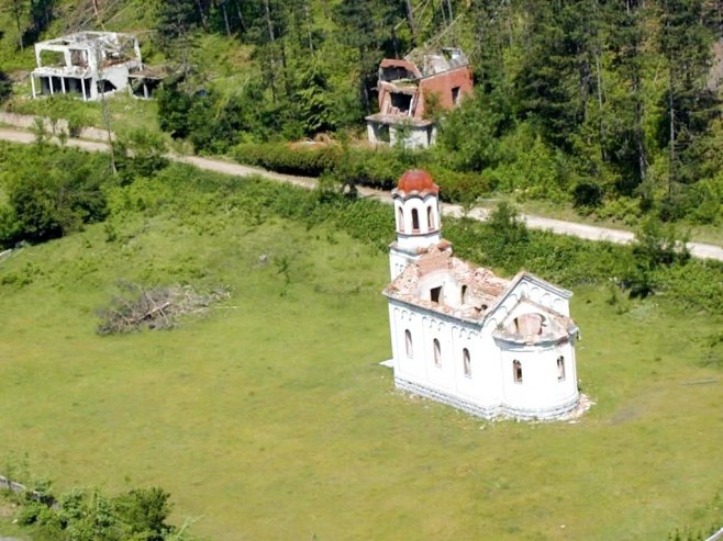 Чија војска је запалила православну цркву поред Лукавца и капеле код Високог и Коњица?