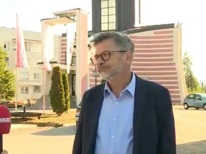 Циљ великих сила је да нас подијеле – наш циљ је да останемо слободни и своји