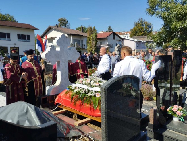 Сахрањена Биљана Плавшић
