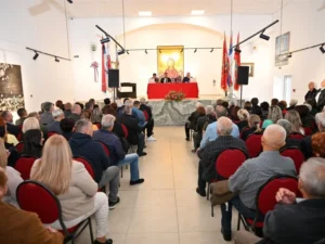 Представљена споменица „Вјечна стража србачких јунака“ о 147 страдалих бораца