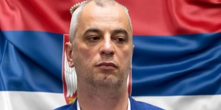 Медијска аристократија и побуна елите, од Лашовог упозорења до дехуманизације неистомишљеника на Н1 и Новој С